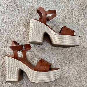 Marc Fisher Wedge ✨